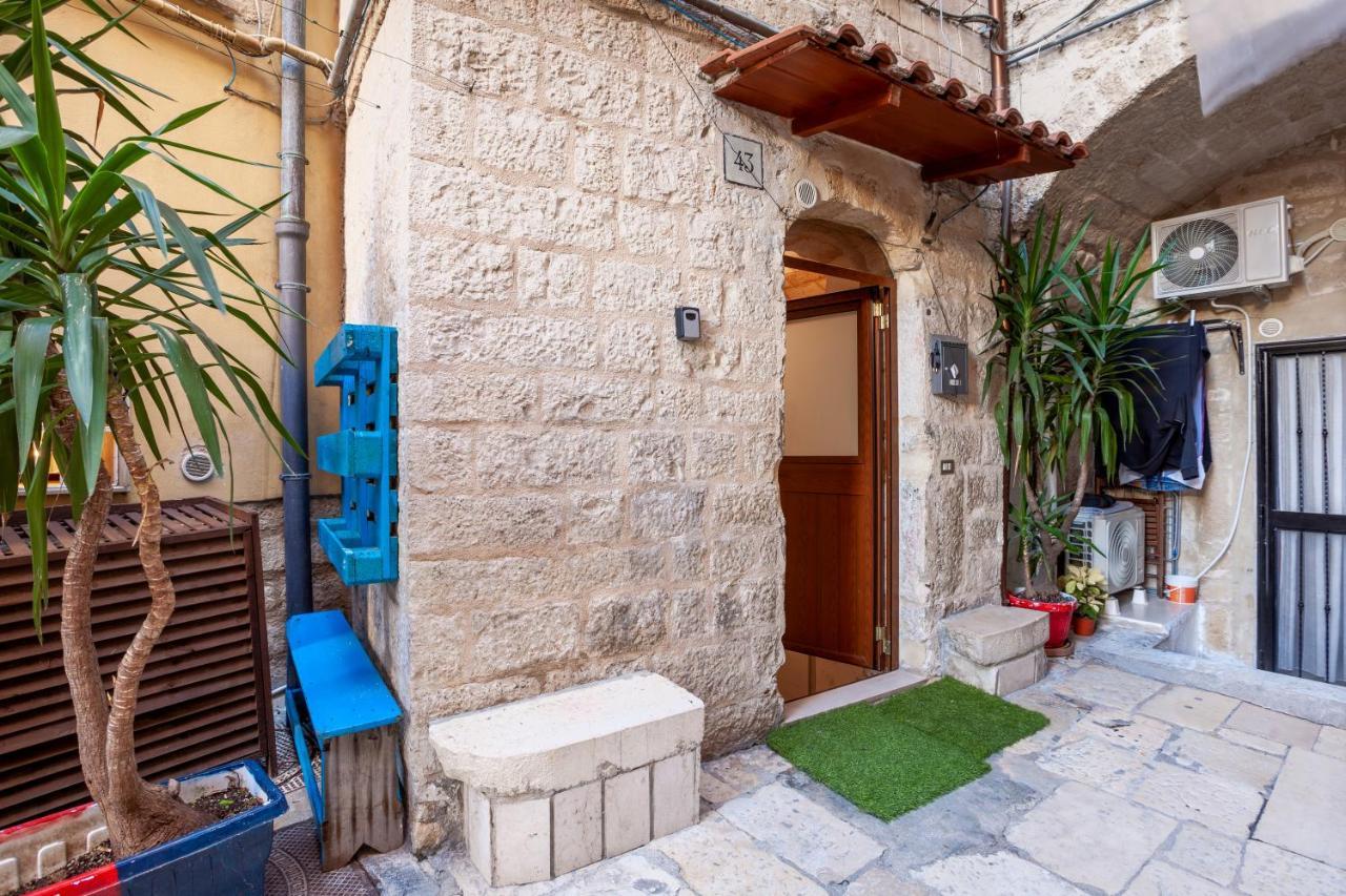 La Casuccia Cosy Flat In Old Center Apartment Bari Ngoại thất bức ảnh